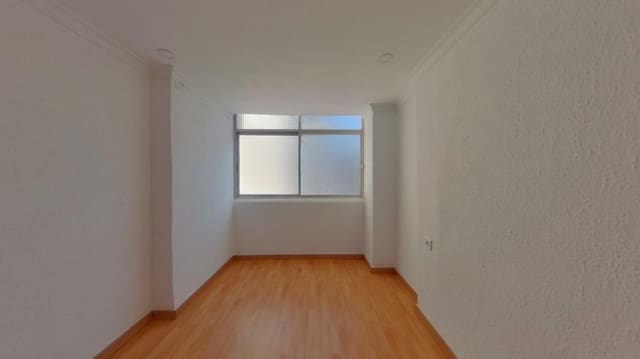 4 slaapkamer Flat te koop in Nou Llevant, Palma de Mallorca - € 300.000 (Ref: 9561990)