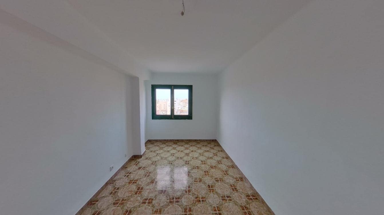 Piso de 4 habitaciones en Palma de Mallorca en venta - 315.000 € (Ref: 9568882)