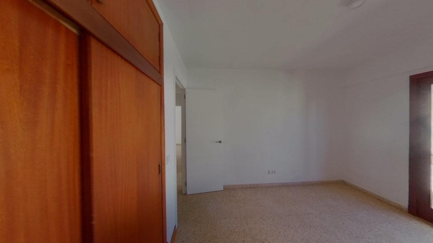 Piso de 3 habitaciones en Palma de Mallorca en venta - 245.000 € (Ref: 9584453)