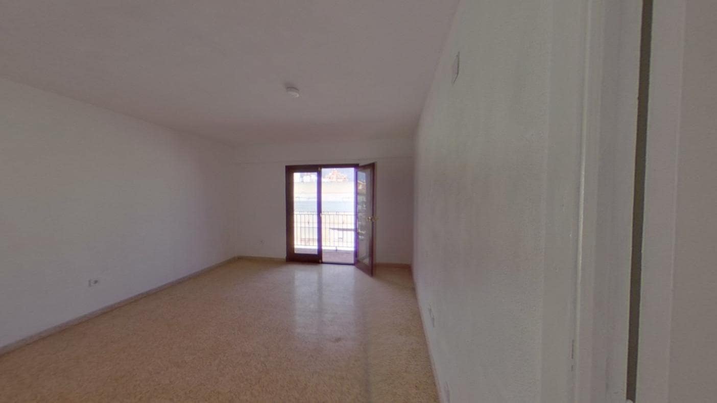 Piso de 3 habitaciones en Palma de Mallorca en venta - 245.000 € (Ref: 9584453)