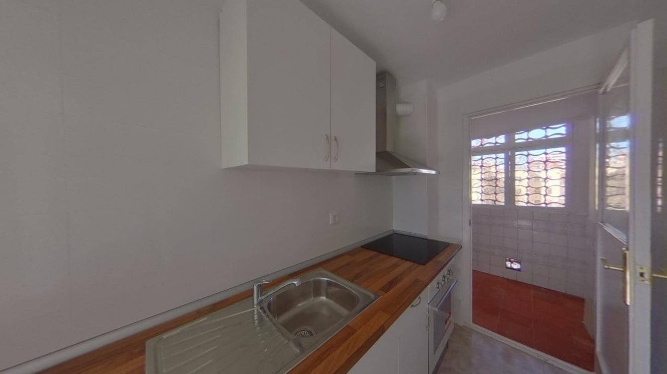 3 slaapkamer Flat te koop in Palma de Mallorca - € 275.000 (Ref: 9591426)