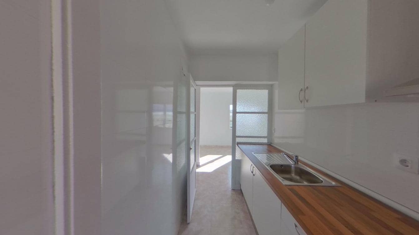 3 slaapkamer Flat te koop in Palma de Mallorca - € 275.000 (Ref: 9591426)