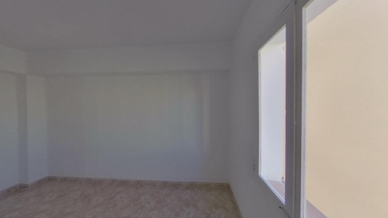 3 slaapkamer Flat te koop in Palma de Mallorca - € 275.000 (Ref: 9591426)