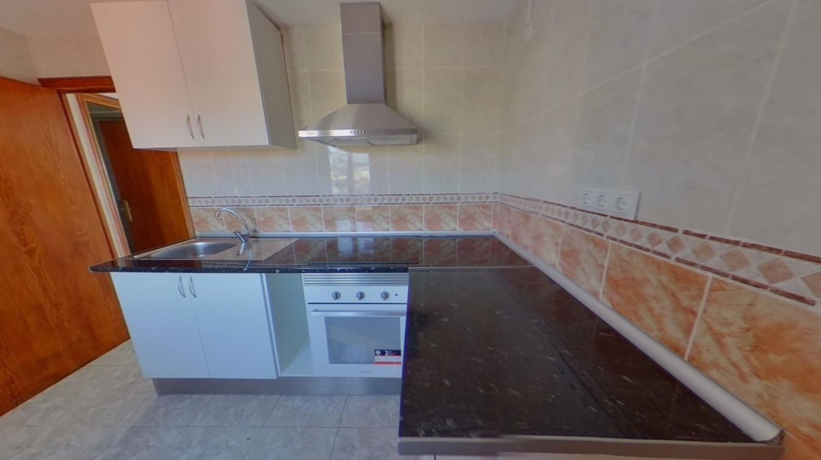 2 slaapkamer Flat te koop in Palma de Mallorca - € 220.000 (Ref: 9596306)