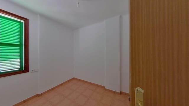 3 soveværelse Lejlighed til salg i Pere Garau, Palma de Mallorca - € 270.000 (Ref: 9599660)