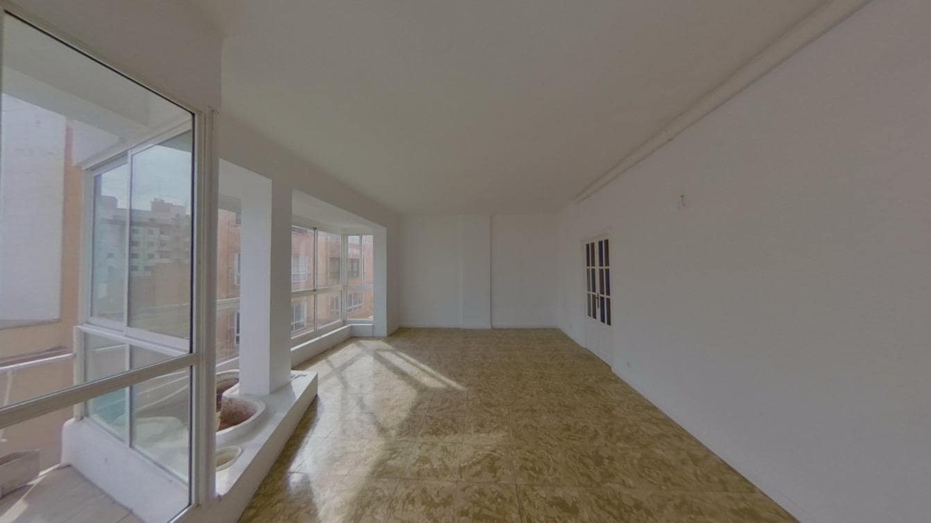 3 soveværelse Lejlighed til salg i Palma de Mallorca - € 275.000 (Ref: 9599661)