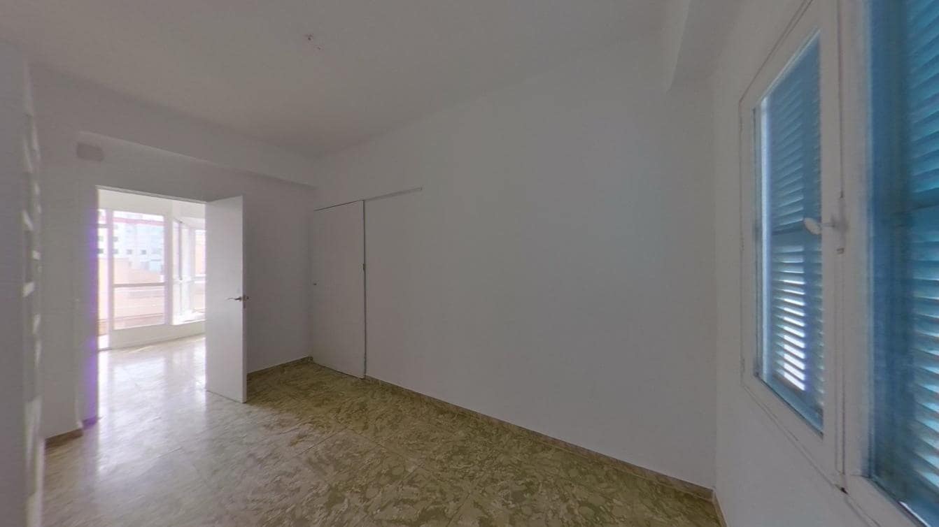 3 soveværelse Lejlighed til salg i Palma de Mallorca - € 275.000 (Ref: 9599661)