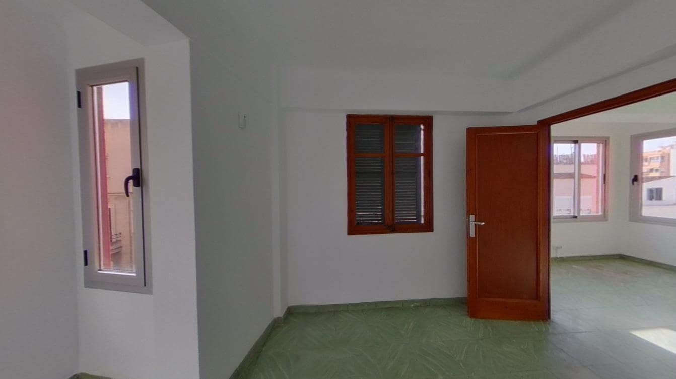 3 soveværelse Lejlighed til salg i Palma de Mallorca - € 255.000 (Ref: 9599663)