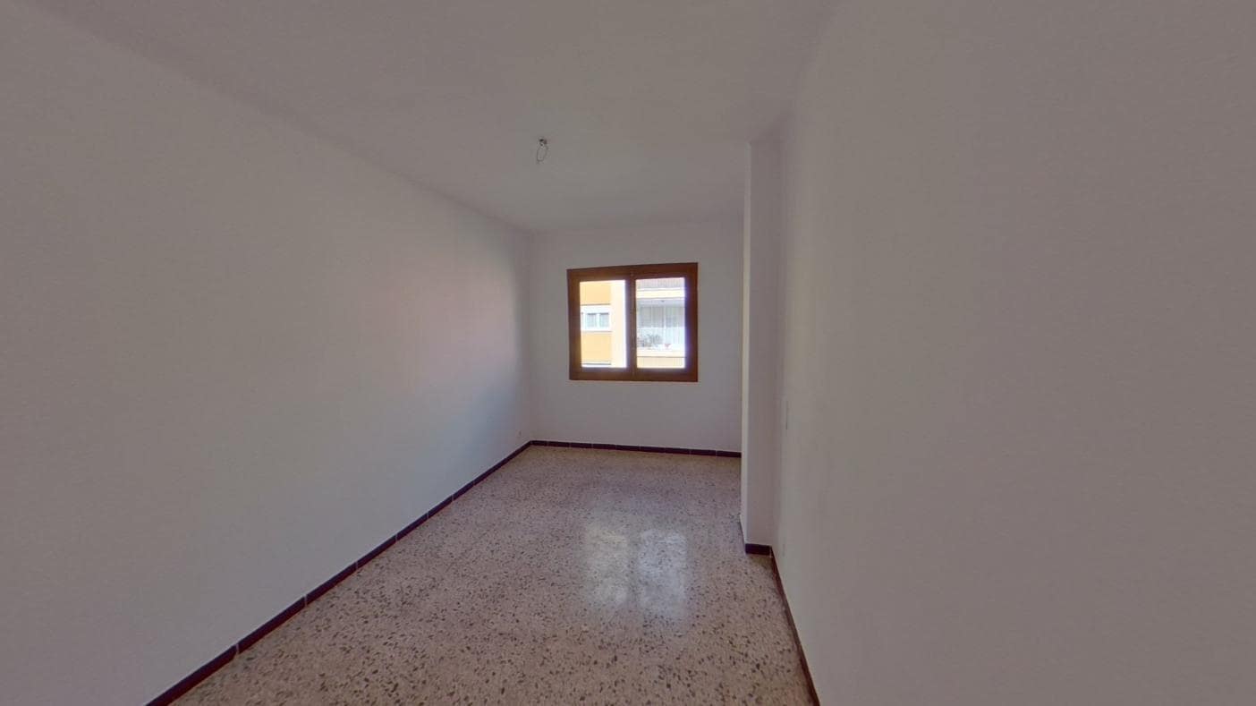 Piso de 3 habitaciones en Palma de Mallorca en venta - 265.000 € (Ref: 9608175)