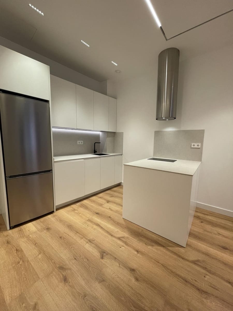 1 soveværelse Lejlighed til leje i Palma de Mallorca - € 2.000 (Ref: 9637732)