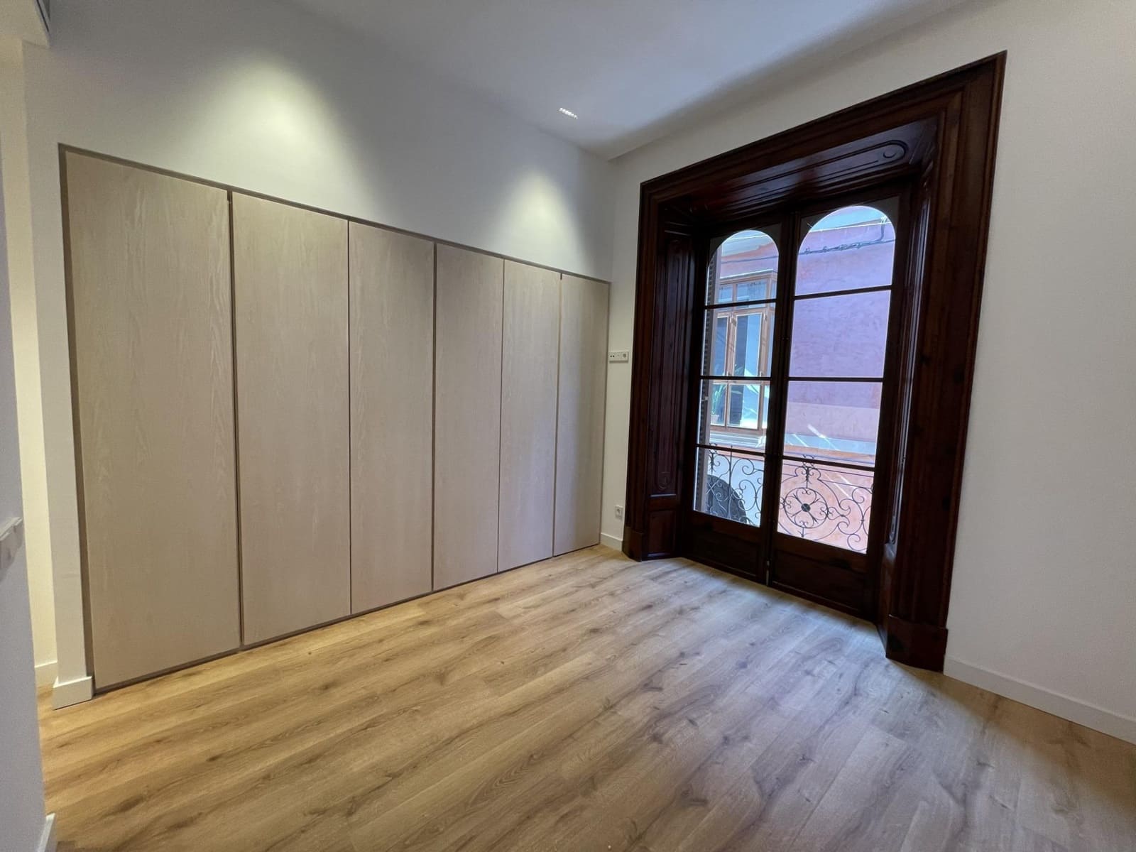 1 soveværelse Lejlighed til leje i Palma de Mallorca - € 2.000 (Ref: 9637732)