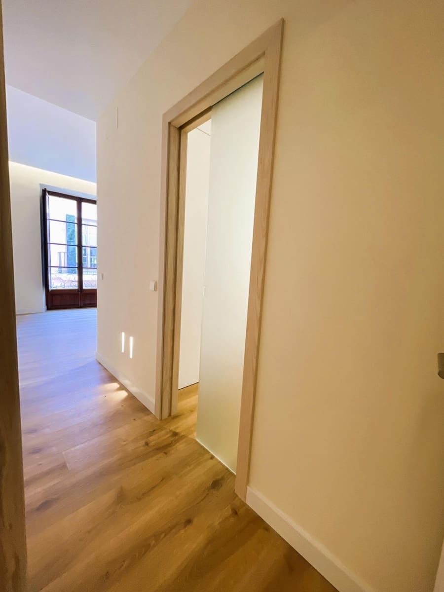 2 soverom Leilighet til leie i Palma de Mallorca - € 2 500 (Ref: 9645164)