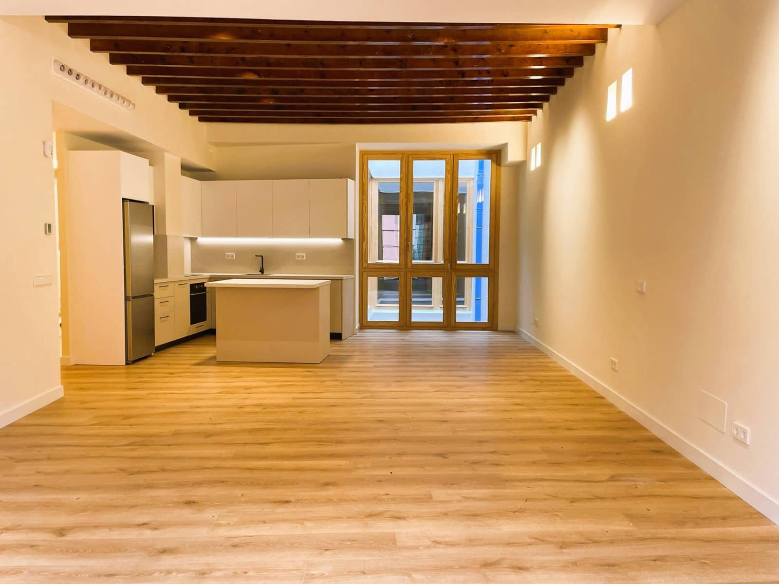 2 soverom Leilighet til leie i Palma de Mallorca - € 2 500 (Ref: 9645164)