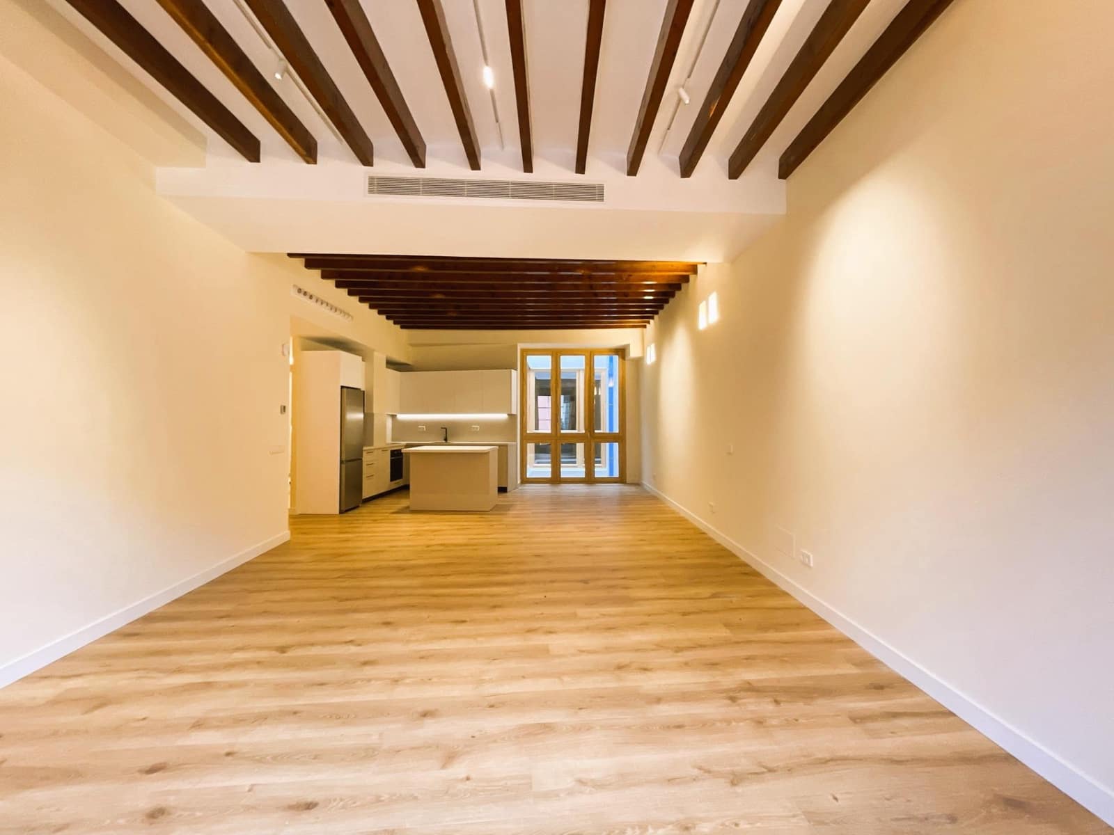 2 soverom Leilighet til leie i Palma de Mallorca - € 2 500 (Ref: 9645164)