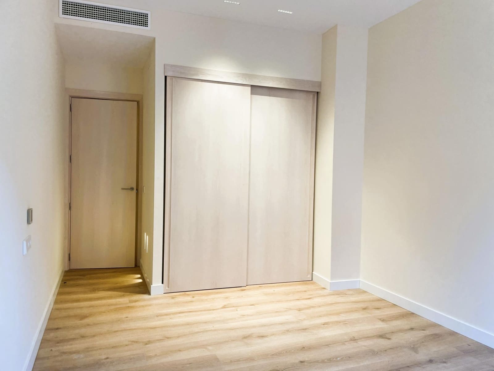 2 soverom Leilighet til leie i Palma de Mallorca - € 2 500 (Ref: 9645164)