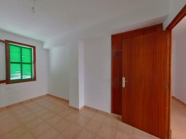 3 soveværelse Lejlighed til salg i Pere Garau, Palma de Mallorca - € 270.000 (Ref: 9700119)