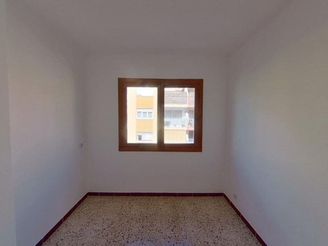 3 slaapkamer Flat te koop in Palma de Mallorca - € 265.000 (Ref: 9700123)