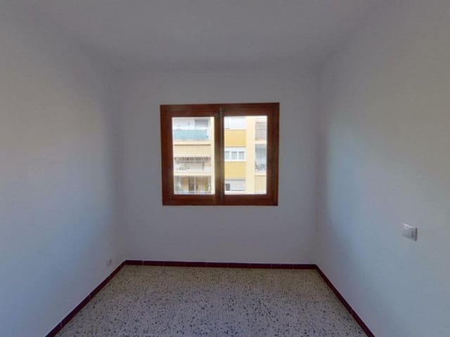 3 slaapkamer Flat te koop in Palma de Mallorca - € 265.000 (Ref: 9700123)