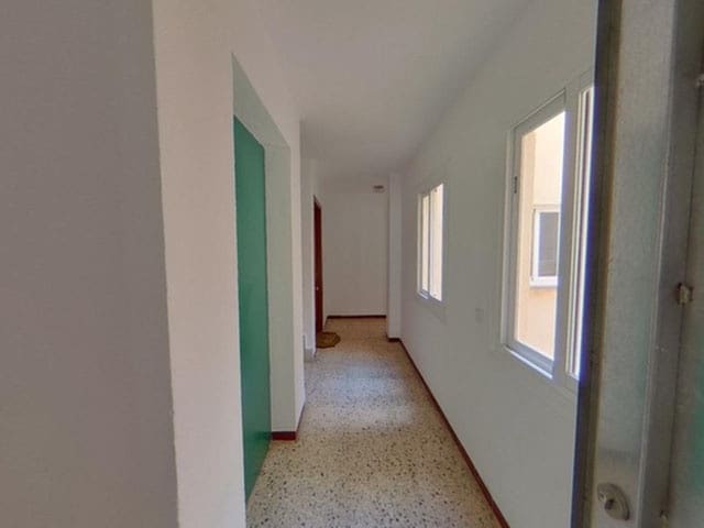 3 slaapkamer Flat te koop in Palma de Mallorca - € 265.000 (Ref: 9700123)