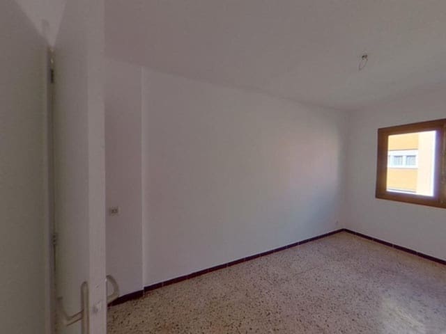 3 slaapkamer Flat te koop in Palma de Mallorca - € 265.000 (Ref: 9700123)