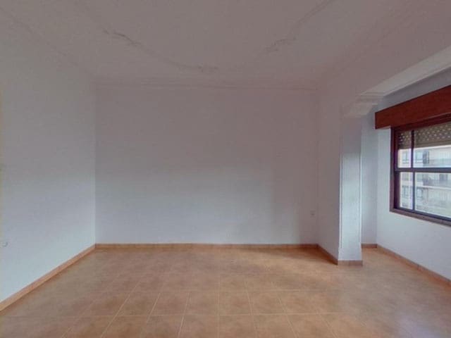 4 bedroom Flat for sale in Palma de Mallorca - € 320,000 (Ref: 9700125)