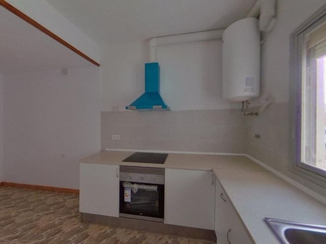 4 bedroom Flat for sale in Palma de Mallorca - € 320,000 (Ref: 9700125)