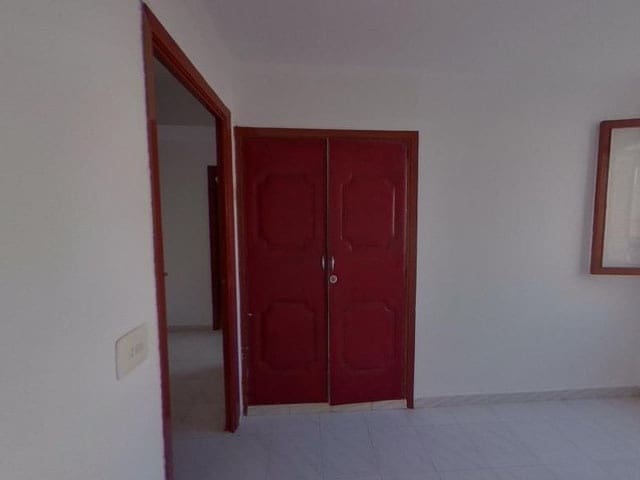 3 bedroom Flat for sale in Palma de Mallorca - € 285,000 (Ref: 9700126)