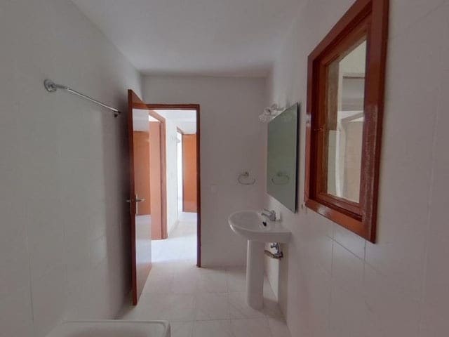 3 bedroom Flat for sale in Palma de Mallorca - € 285,000 (Ref: 9700126)