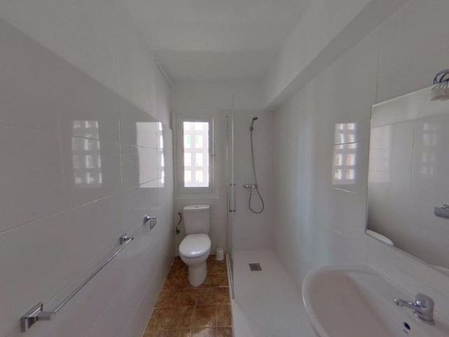 3 slaapkamer Flat te koop in Palma de Mallorca - € 240.000 (Ref: 9700127)