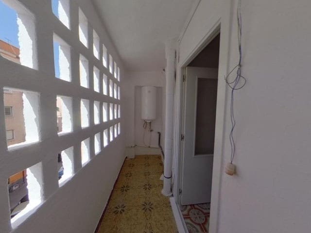 3 slaapkamer Flat te koop in Palma de Mallorca - € 240.000 (Ref: 9700127)