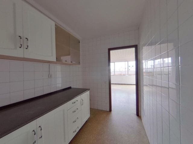 3 slaapkamer Flat te koop in Palma de Mallorca - € 310.000 (Ref: 9705133)