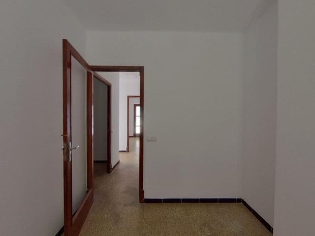 3 slaapkamer Flat te koop in Palma de Mallorca - € 310.000 (Ref: 9705133)