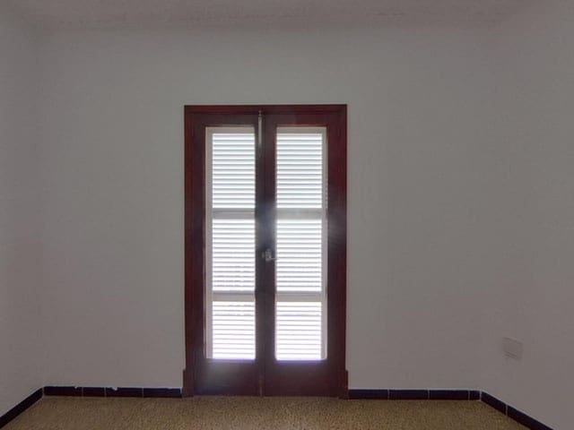 3 slaapkamer Flat te koop in Palma de Mallorca - € 310.000 (Ref: 9705133)