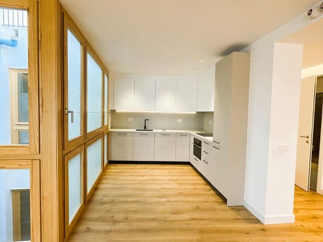 2 Zimmer Wohnung zu vermieten in Palma de Mallorca - 2.100 € (Ref: 9772630)