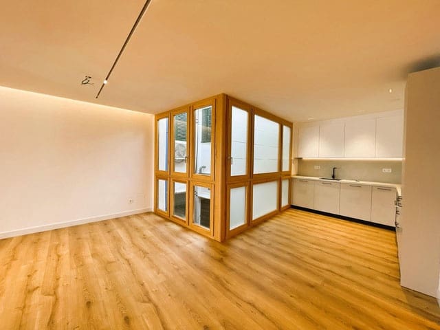 2 soveværelse Lejlighed til leje i Centro, Palma de Mallorca - € 2.100 (Ref: 9772630)