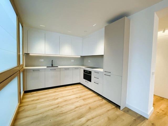 2 soveværelse Lejlighed til leje i Centro, Palma de Mallorca - € 2.100 (Ref: 9772630)