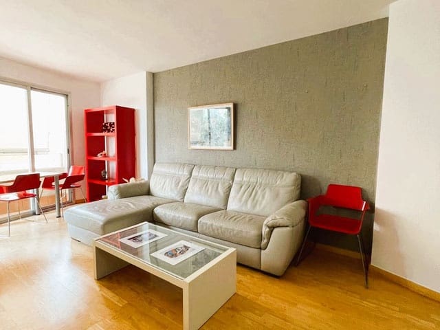 3 slaapkamer Flat te huur in Palma de Mallorca met zwembad garage - € 2.000 (Ref: 9777319)