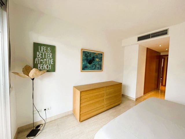 3 slaapkamer Flat te huur in Palma de Mallorca met zwembad garage - € 2.000 (Ref: 9777319)