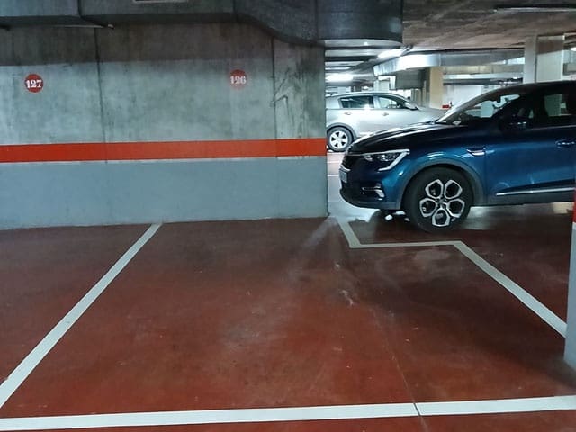 3 slaapkamer Flat te huur in Palma de Mallorca met zwembad garage - € 2.000 (Ref: 9777319)