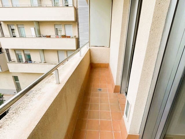 3 slaapkamer Flat te huur in Palma de Mallorca met zwembad garage - € 2.000 (Ref: 9777319)