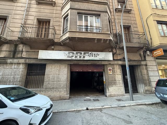 Local Commercial à louer à Palma de Mallorca - 1 960 € (Ref: 9816205)