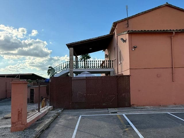 Finca/Country House for sale in Marratxi with garage - € 2,980,000 (Ref: 9865572)