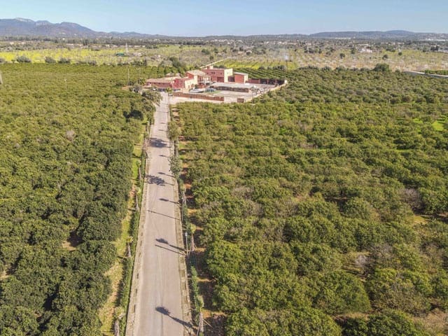 Finca/Country House for sale in Marratxi with garage - € 2,980,000 (Ref: 9865572)