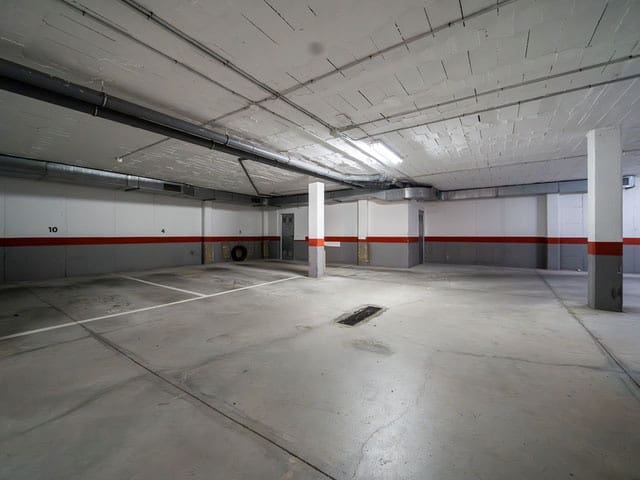 3 makuuhuone Asunto myytävänä paikassa Sant Jordi mukana uima-altaan 
autotalli - 598 000 € (Ref: 9897123)