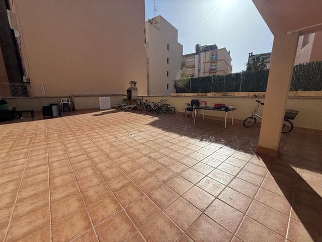 2 bedroom Flat for rent in Puerto de Alcudia with garage - € 1,011 (Ref: 9938592)