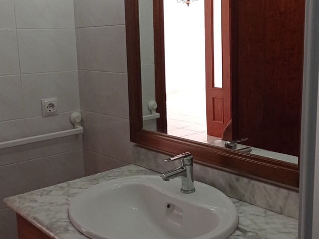 2 bedroom Flat for rent in Puerto de Alcudia with garage - € 1,011 (Ref: 9938592)