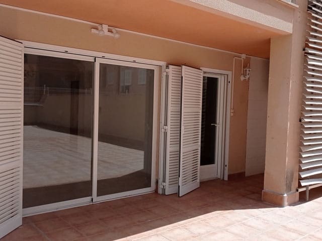 2 bedroom Flat for rent in Puerto de Alcudia with garage - € 1,011 (Ref: 9938592)