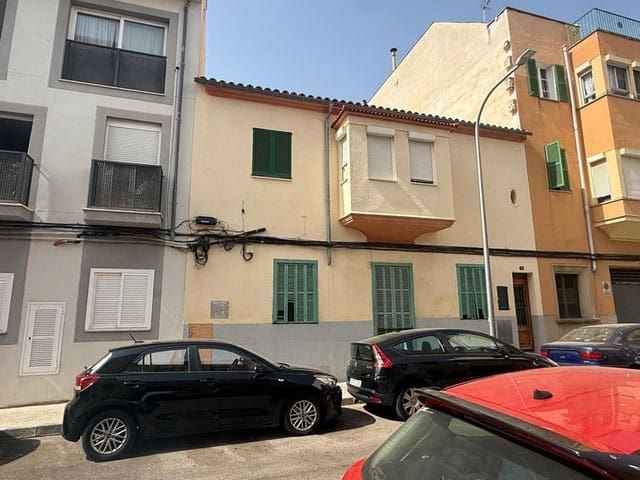 2 bedroom Flat for sale in Palma de Mallorca - € 339,000 (Ref: 9977813)