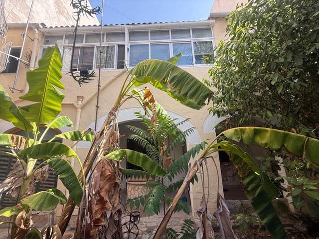 2 bedroom Flat for sale in Palma de Mallorca - € 339,000 (Ref: 9977813)