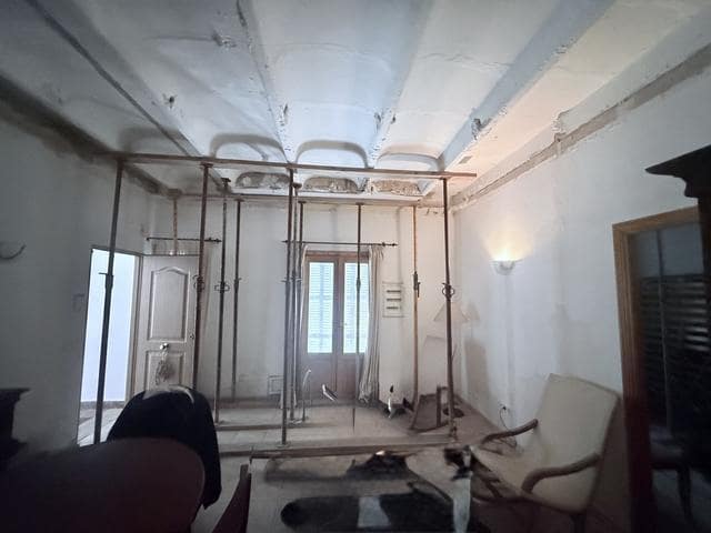 2 bedroom Flat for sale in Palma de Mallorca - € 339,000 (Ref: 9977813)
